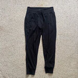 Lolë Joggers